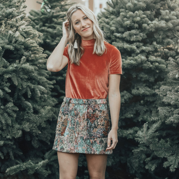 Madewell Tops - [Madewell] Orange Rust Velvet Mock Tee